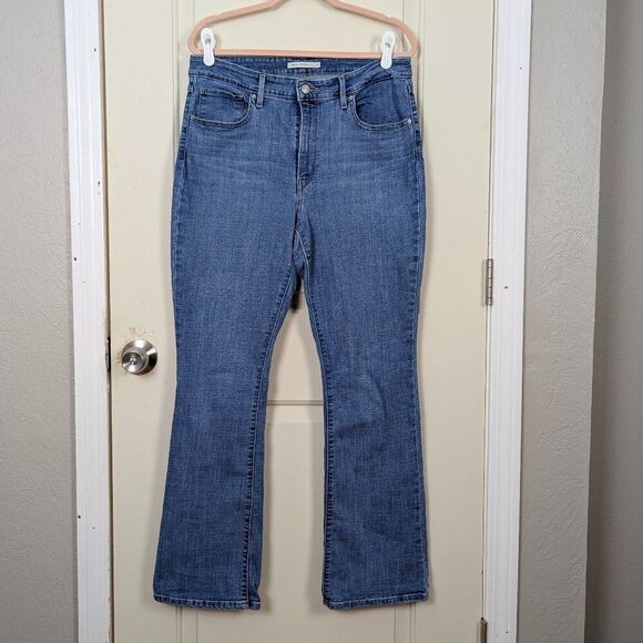 Levi’s | Women’s’ High Rise Bootcut Jeans Size 33 - Picture 1 of 7